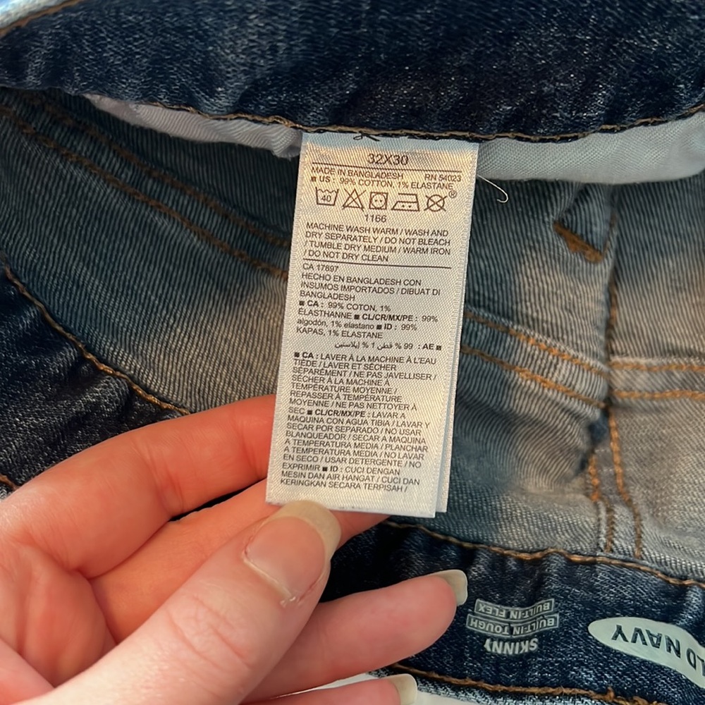 Old Navy Men's Skinny Jeans Size 32 x 30 - Picture 3 of 5